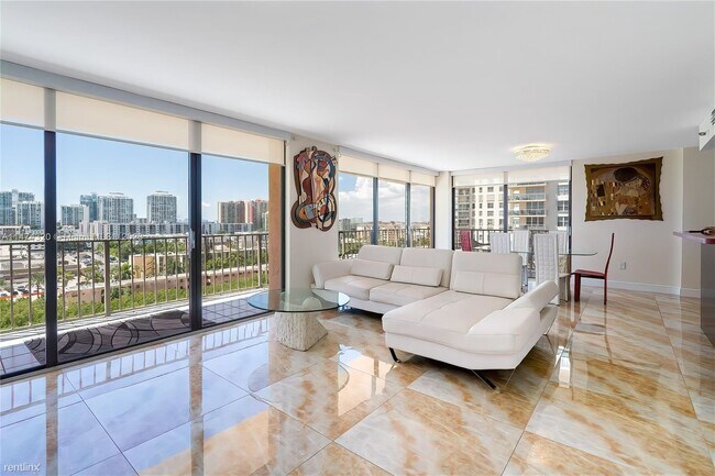Building Photo - 3 br, 3 bath House - 210 174th St Apt 1209