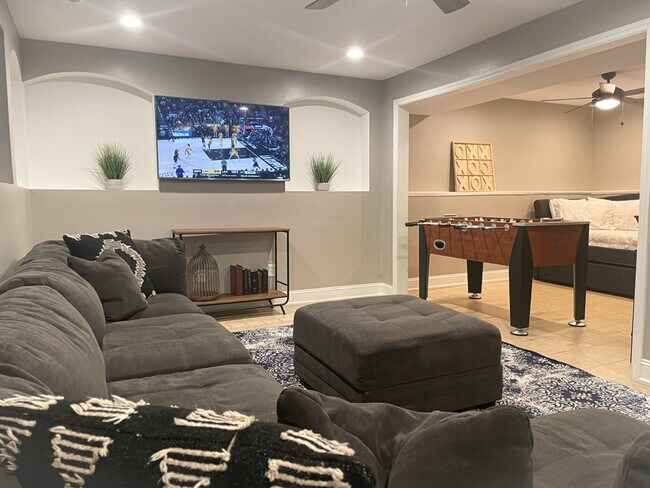 Foto del edificio - 11501-11505 5 Cedars Rd