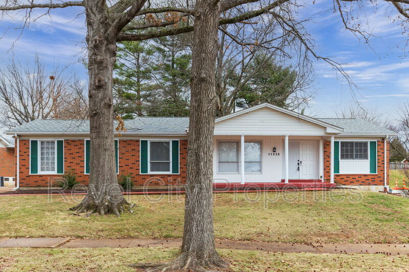 Primary Photo - 11920 Sheffield Dr
