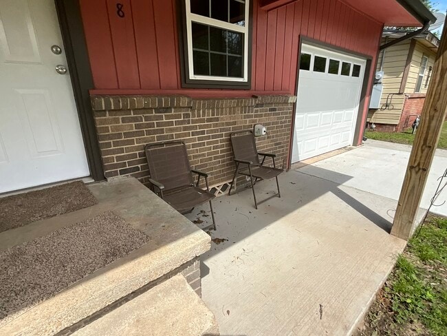 Building Photo - 908 Pecan St