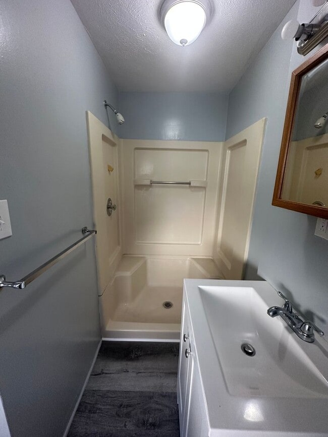 Building Photo - 2 bed Single Garfield Section 8