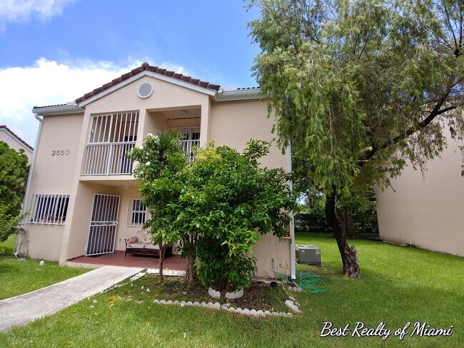 Foto del edificio - 2550 NW 26th St