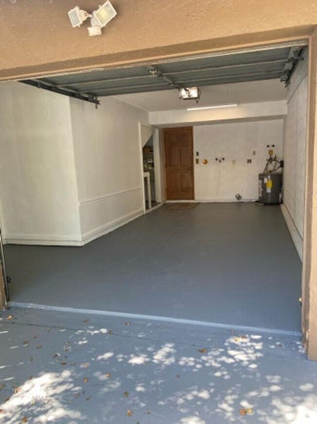 Foto del edificio - 22291 Woodspring Dr