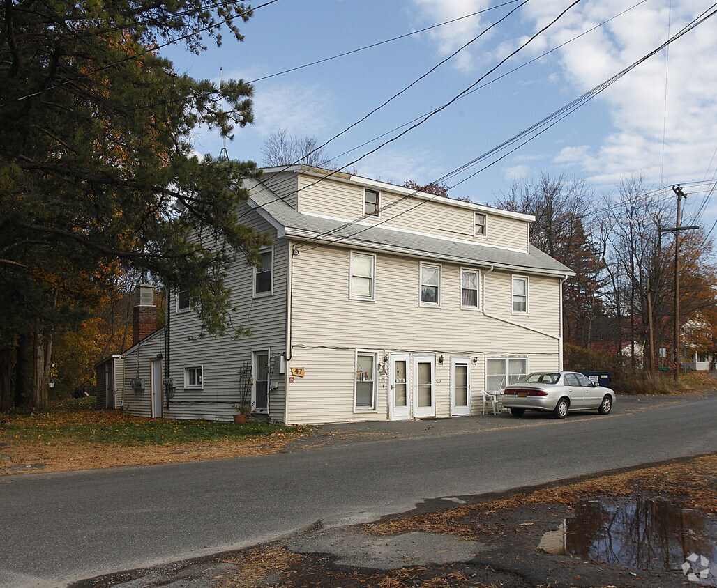 Building Photo - 47 Railroad Ave