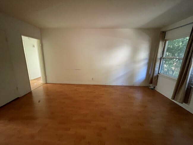 Foto del edificio - 3646 Vinton Ave
