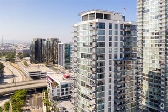 Building Photo - 400 W Ocean Blvd