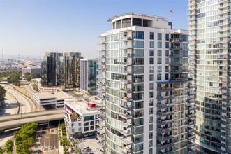 Building Photo - 400 W Ocean Blvd