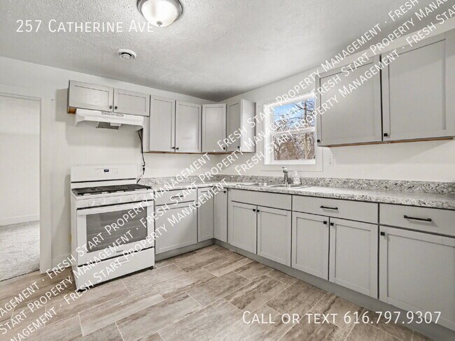 Foto del edificio - 257 Catherine Ave