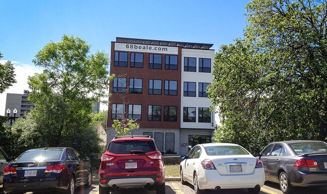 Building Photo - 68 Beale St