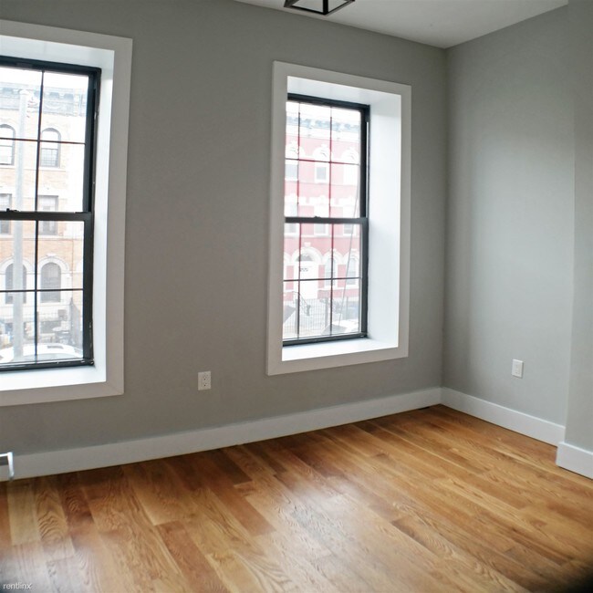 Building Photo - 1282 Decatur St