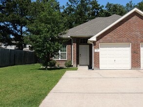 Building Photo - 236 Canterbury Dr