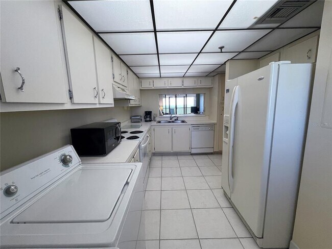 Foto del edificio - 15462 Gulf Blvd