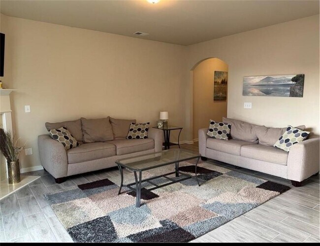 Foto del edificio - 3885 Nixon Grove Dr