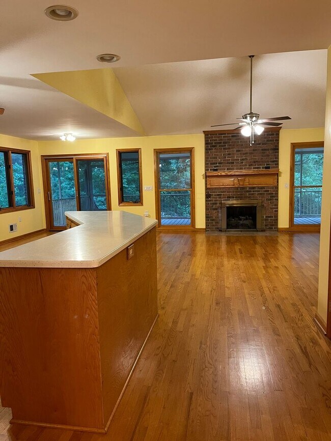 Foto del edificio - Gilbert - Call Lexington Office 803-359-0793