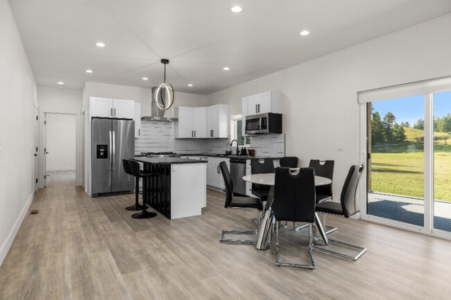 Building Photo - 15 Sandy Hl Ter