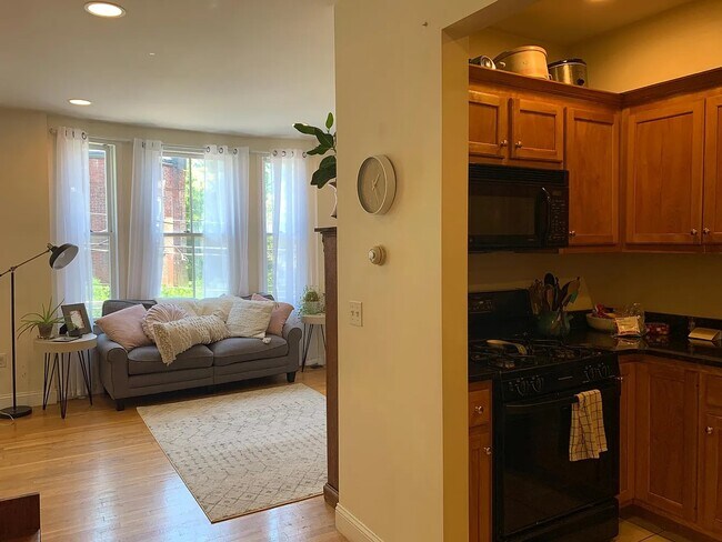 Building Photo - 79 Highland St