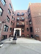 Building Photo - 3718 Park Ave