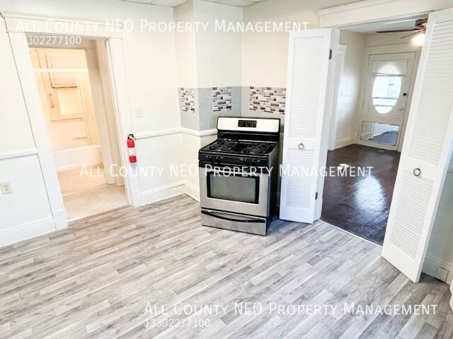 Building Photo - 12321 Imperial Ave