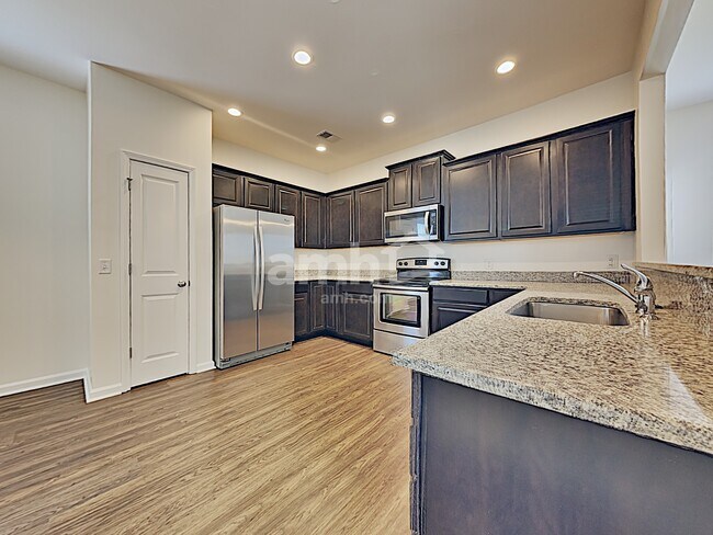Building Photo - 329 Cantley Court