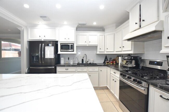 Foto del edificio - 3807 Brock St
