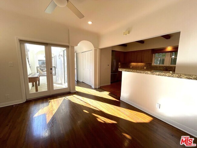 Foto del edificio - 822 12th St