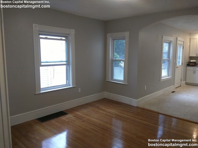 Building Photo - 30 Touro Ave