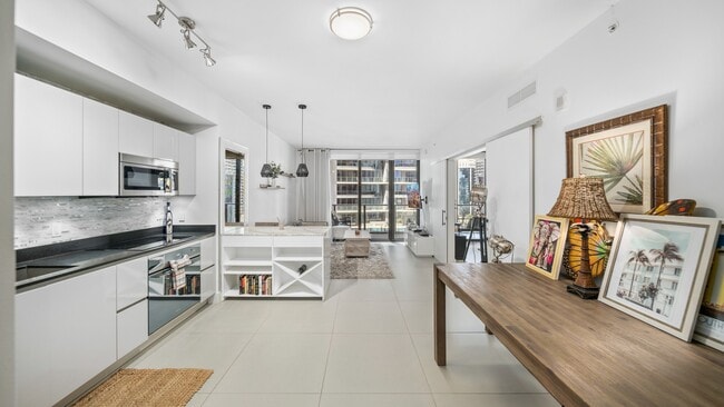 Photo - 1010 Brickell Ave Apartment