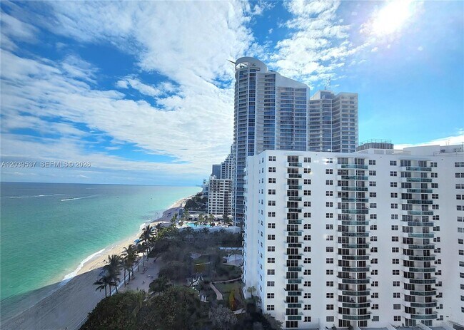 Building Photo - 2751 S Ocean Dr