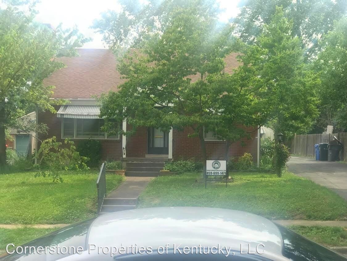 Primary Photo - 347 Stratford Dr