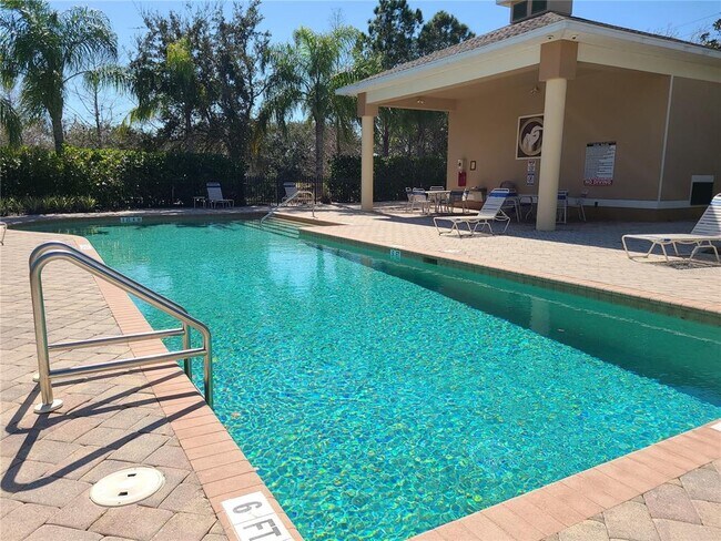 Foto del edificio - 8401 Karpeal Dr