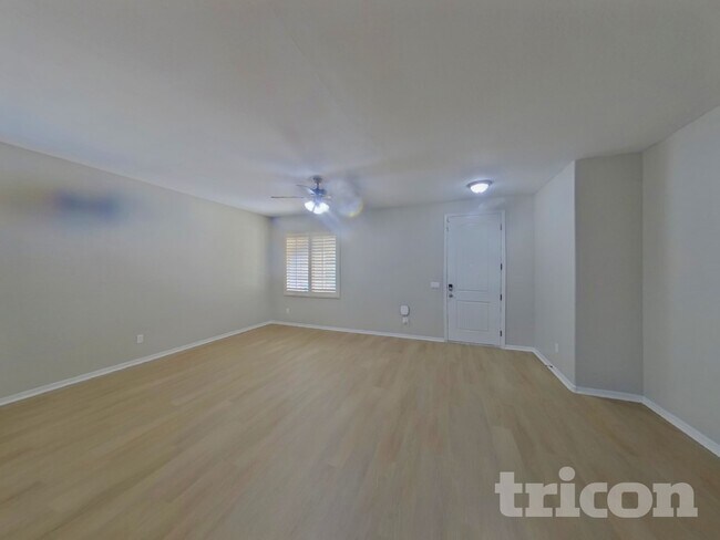 Building Photo - 42506 W Mira Ct