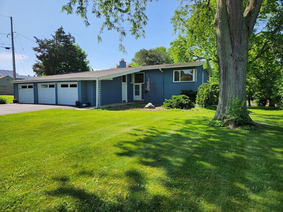 Foto principal - Thiensville - Charming large 4 bedroom house