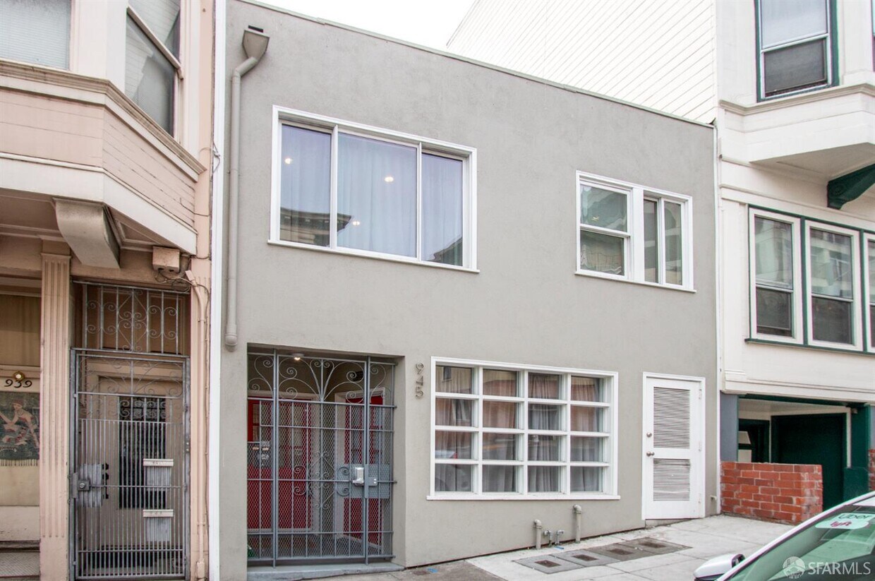 Foto principal - 945 Pacific Ave