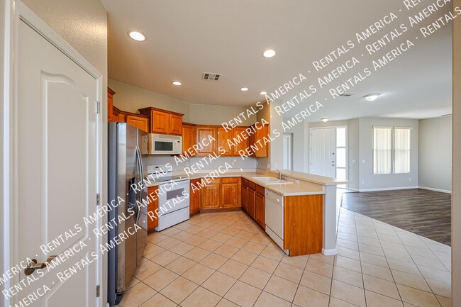 Foto del edificio - 2218 N 135th Dr