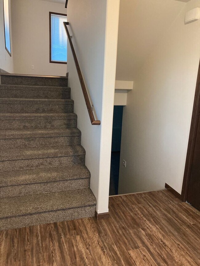 Foto del edificio - 1325 30th Ave W