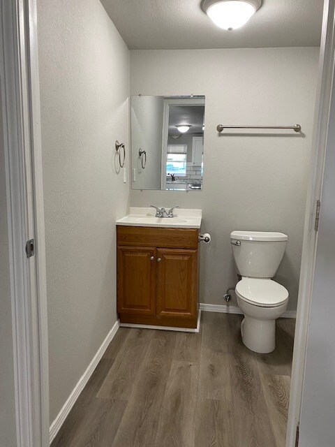 Foto del edificio - 430 W. 7th St