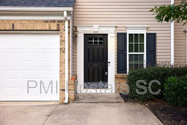 Foto del edificio - 457 Woodbark Ct