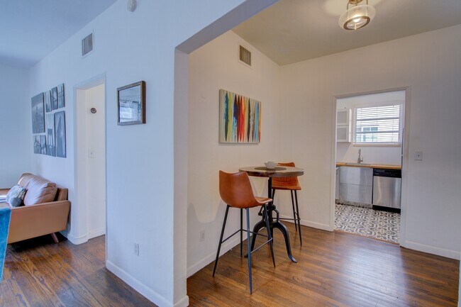 Foto del edificio - 1535 Meridian Ave