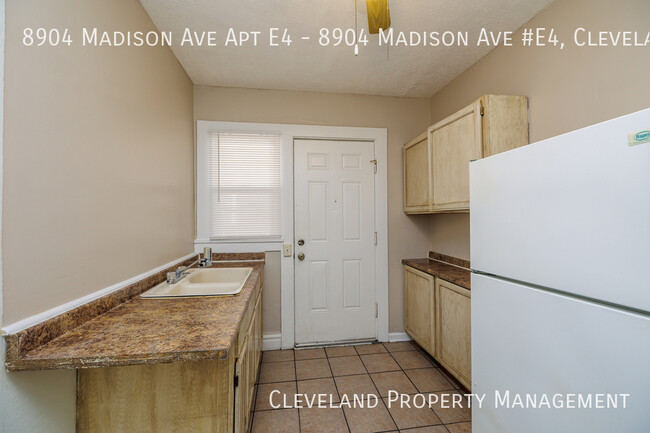 Building Photo - 3-Bedroom Cleveland Apartment