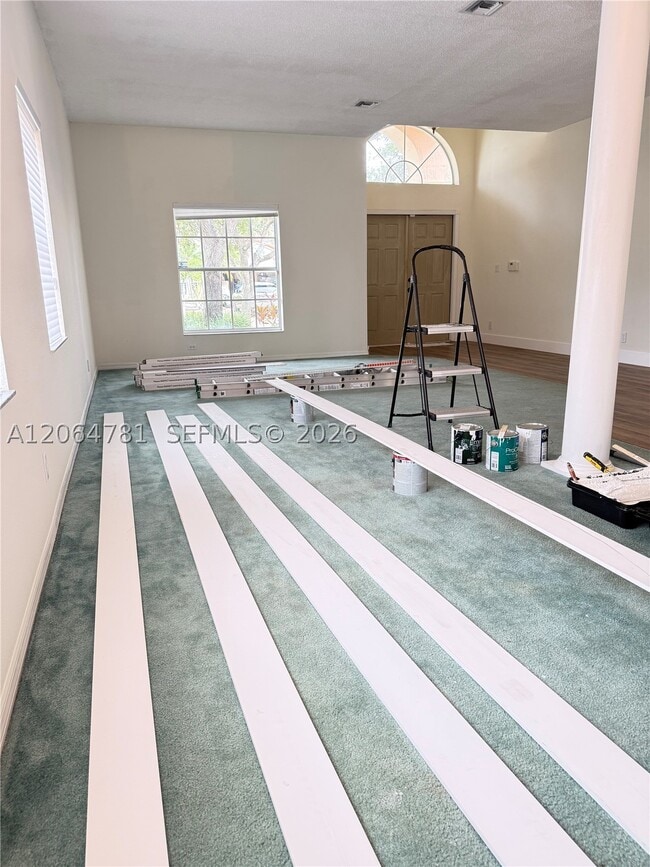 Foto del edificio - 18414 NW 9th St