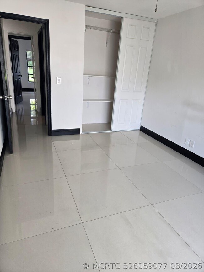 Foto del edificio - 12760 Spinnaker Ln