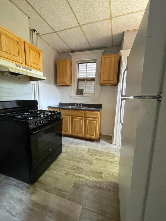 296 Claremont Ave 1 - 299 Claremont Ave