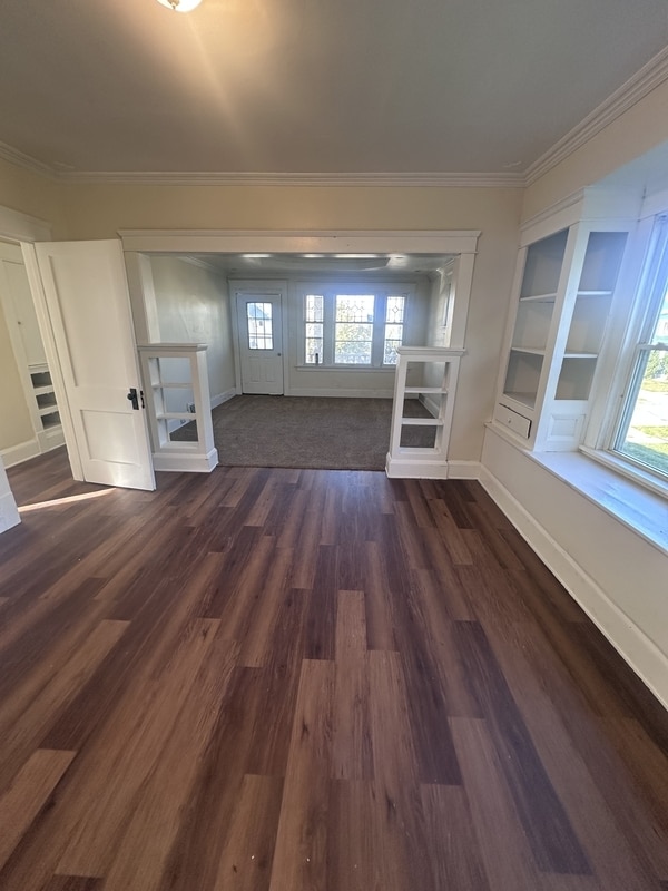 Foto del edificio - 9604 Manor Ave