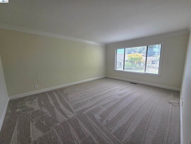 Building Photo - 11732 Bloomington Way