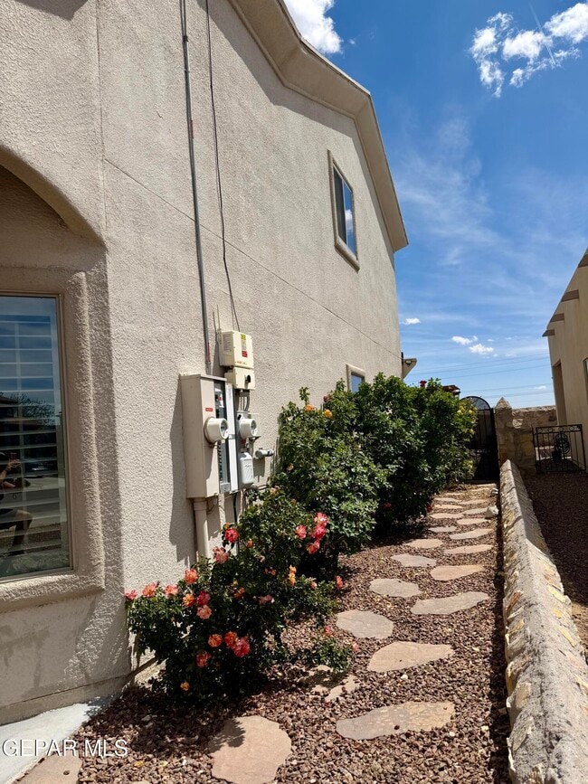 Foto del edificio - 3100 Red Velvet Pl