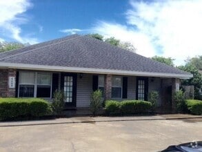 Building Photo - 4412 Eileen St