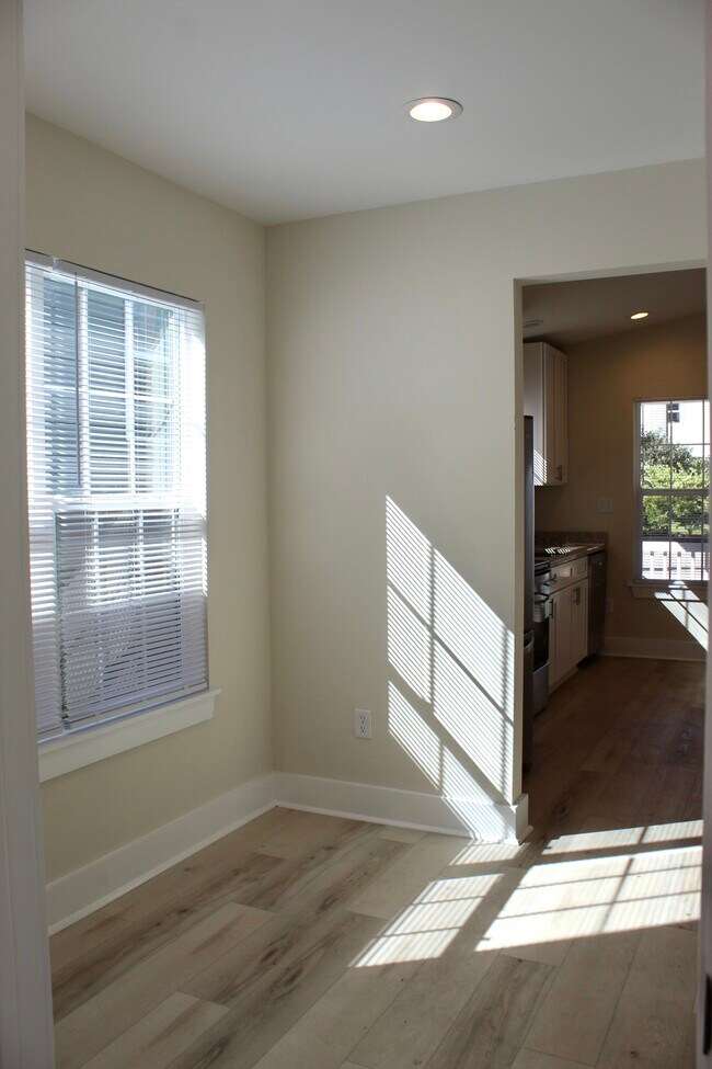 Foto del edificio - 215 Gores Row