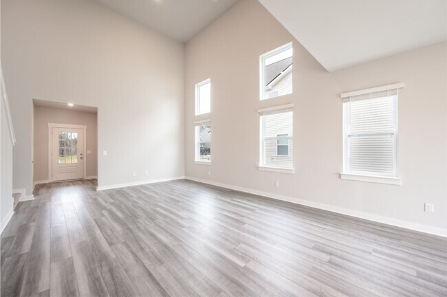 Foto del edificio - **BE THE LUCKY ONE TO LIVE IN THIS BEAUTIFUL HOME IN THE DESIRABLE SAWGRASS NEIGHBORHOOD IN SPRIN...