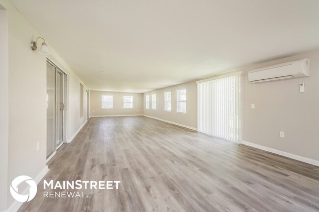 Building Photo - 619 Regency Way