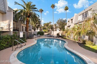 Building Photo - 1018 E Osborn Rd